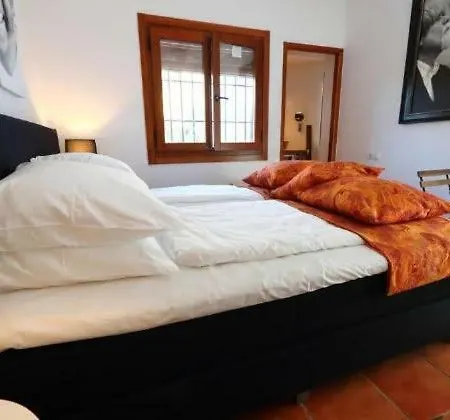 Bed & Breakfast Casaluthel Torrox